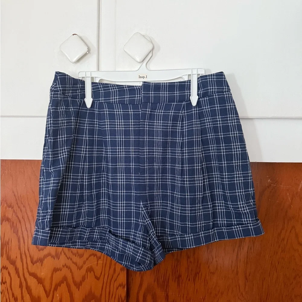 Lulu's Navy Checkered Shorts